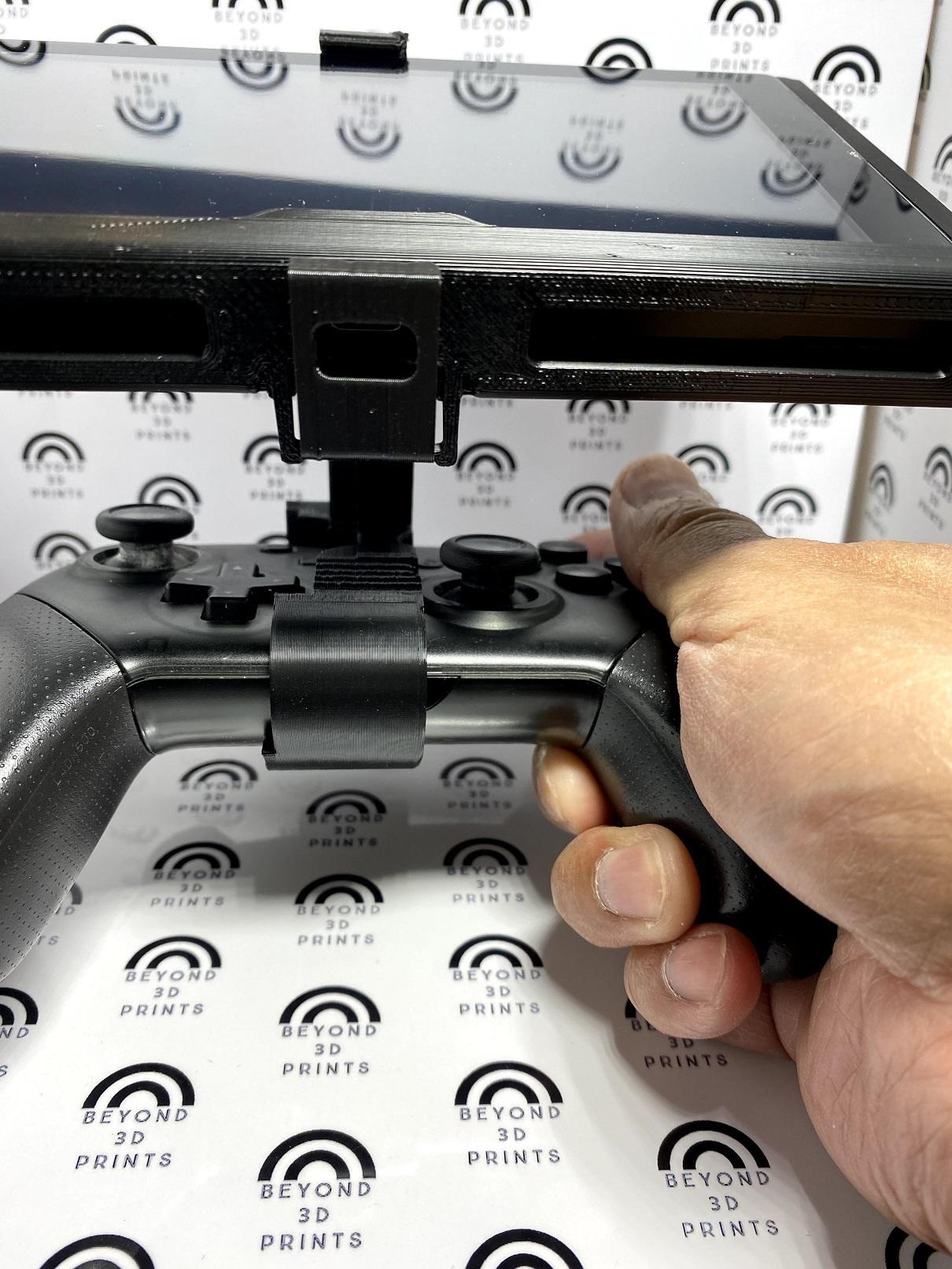 Nintendo Switch Pro Controller Handheld Screen Mount - 3D Printed PLA - Image 2